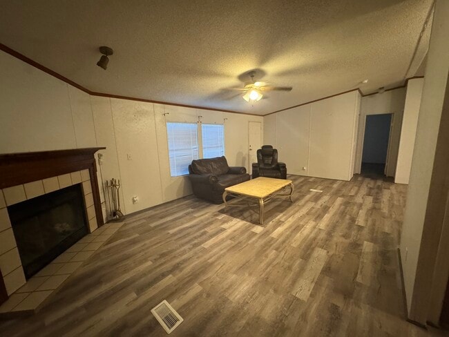 Building Photo - 70 Timber Rd