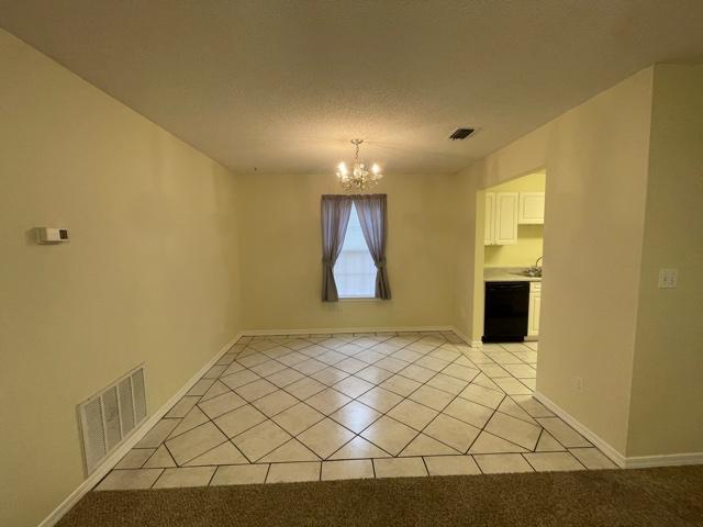 Building Photo - 935 Tray Dr