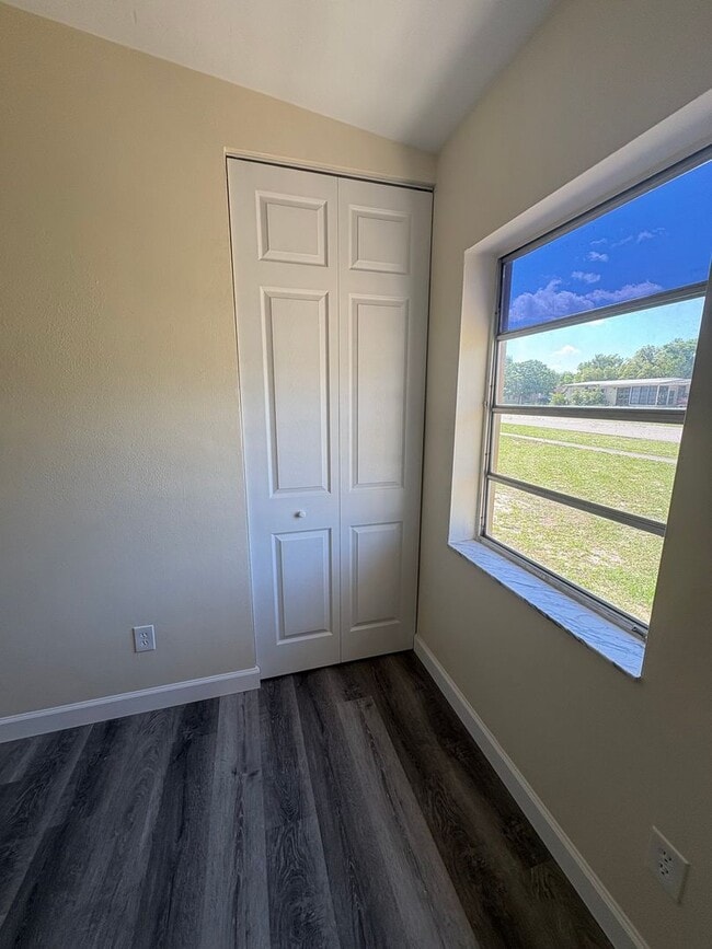 Building Photo - Totally Remodeled Deltona Beauty - CALL SH...