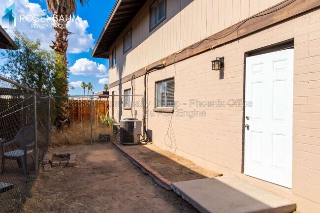 Building Photo - 1750 E 6th Ave