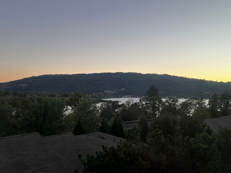 Building Photo - 21269 SE 42nd Pl