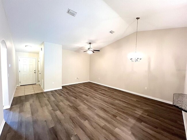 Building Photo - 59 Pine Haven Dr