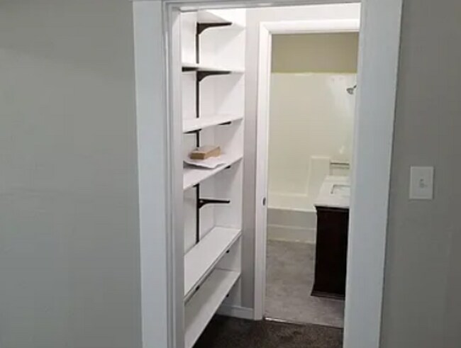 Building Photo - CHARMING 2 BED 1 BATH HOME IN ST ANTHONY