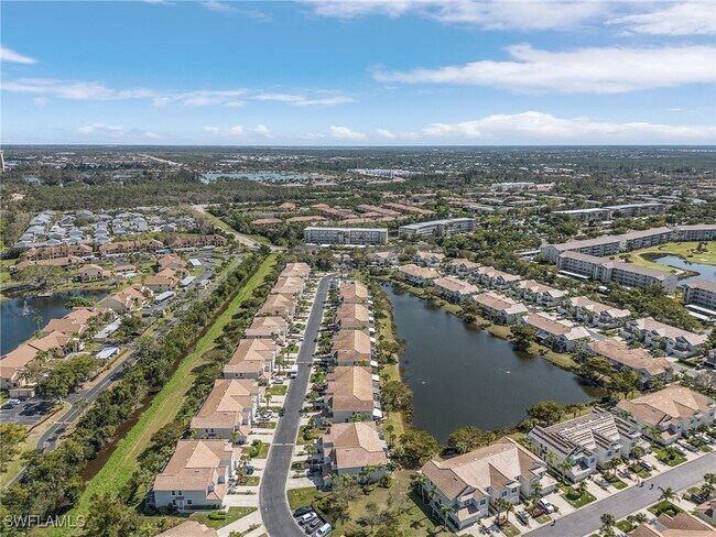 Building Photo - 8311 Village Edge Cir