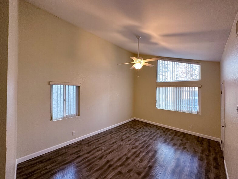 Building Photo - 23215 Kimmore Ter