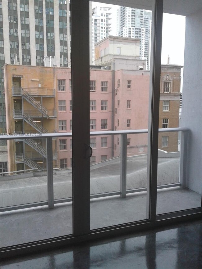 Building Photo - 151 SE 1st St