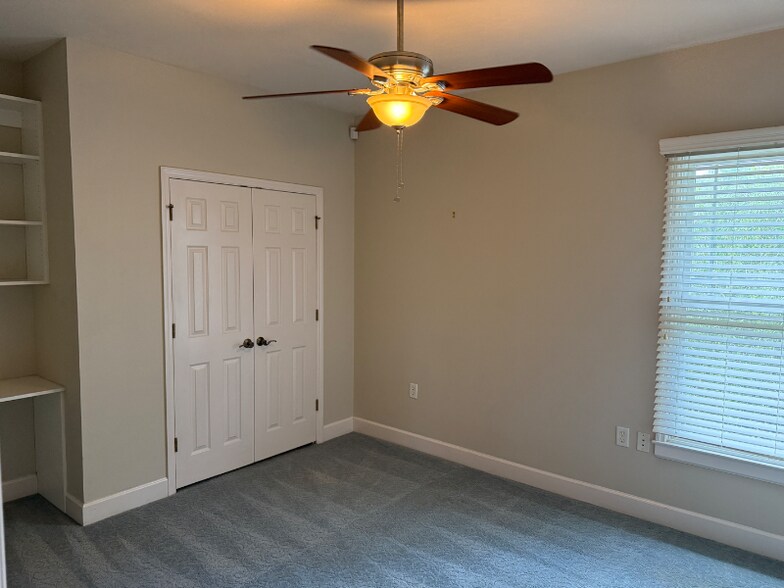 Building Photo - 8763 SW 27th Ln