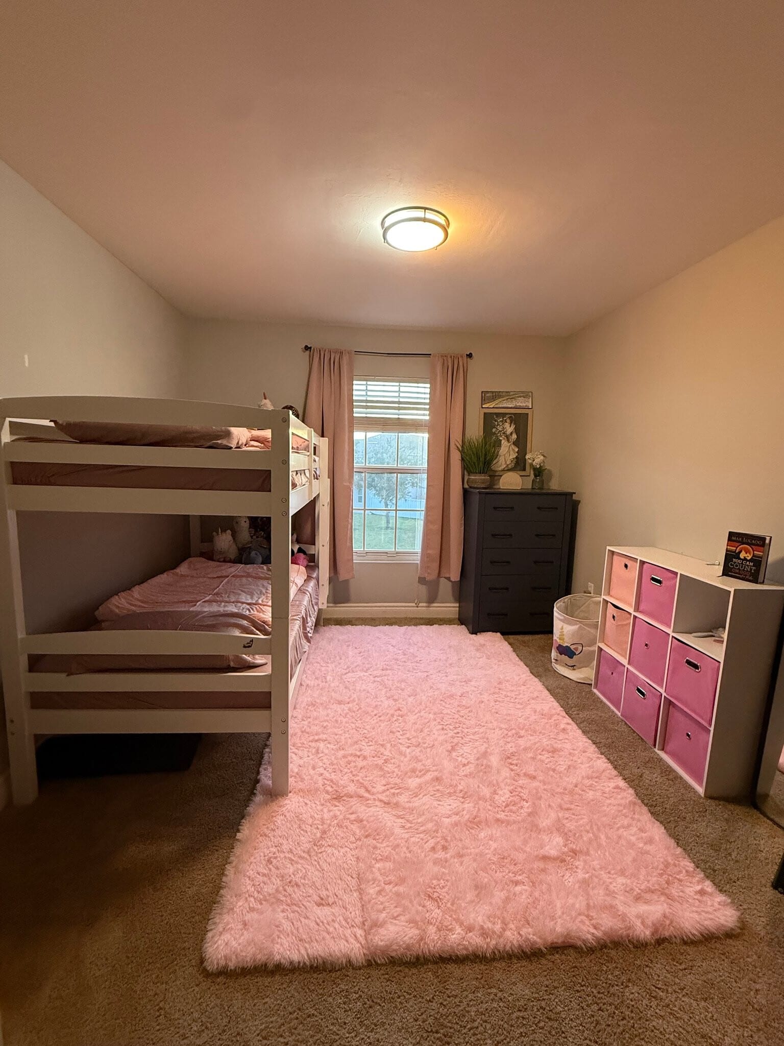 Building Photo - 3636 Pine Oak Cir