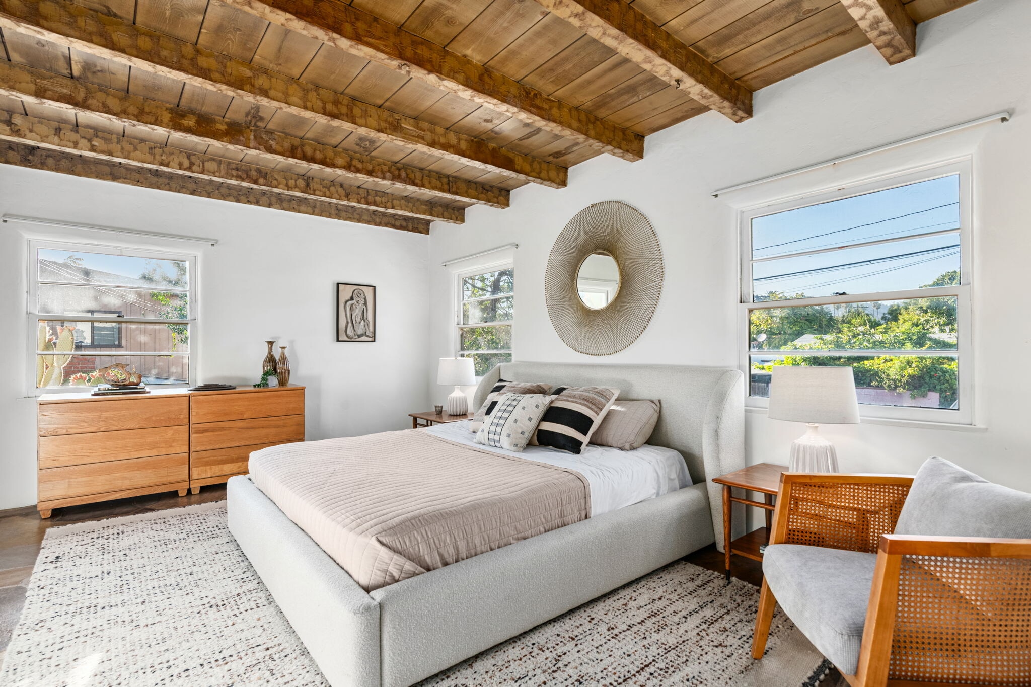 Building Photo - 3188 Atwater Ave