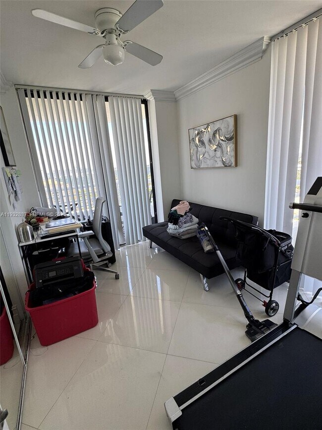 Building Photo - 3300 NE 192 St