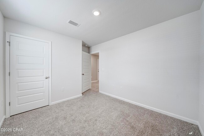 Building Photo - 5028 Rivergrass Dr