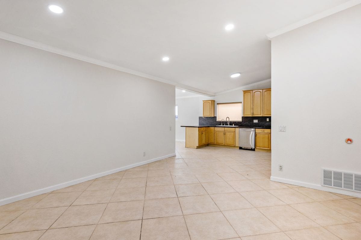 Building Photo - 1167 Tierra Luna