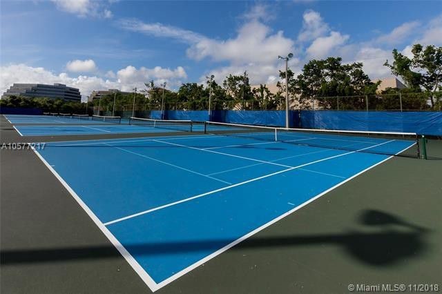 public tennis court - 1800 Sans Souci Blvd