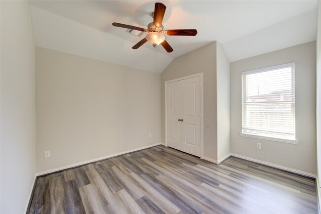 Building Photo - 4519 Apple Point Ln