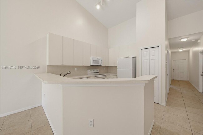 Building Photo - 3393 NE 11th Dr