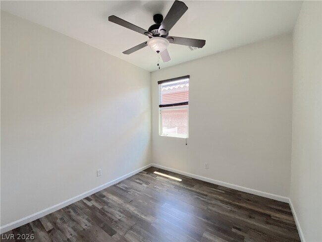 Building Photo - 1000 Aspen Cliff Dr