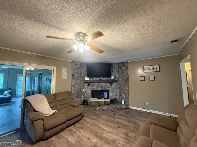 Building Photo - 619 Olmstead Dr