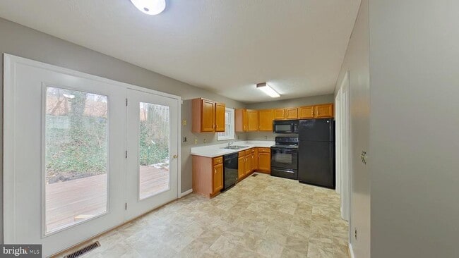 Building Photo - 11 Morningstar Dr