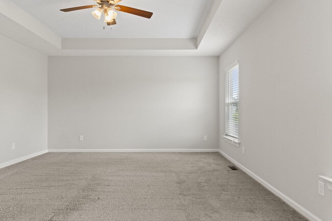 Building Photo - 912 Newburn Dr