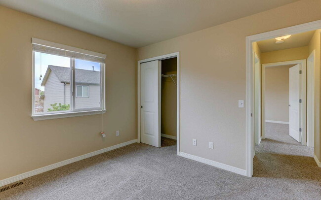 Building Photo - 3832 Sierra Glen Pl