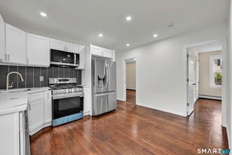 Building Photo - 54 Overlook Ave