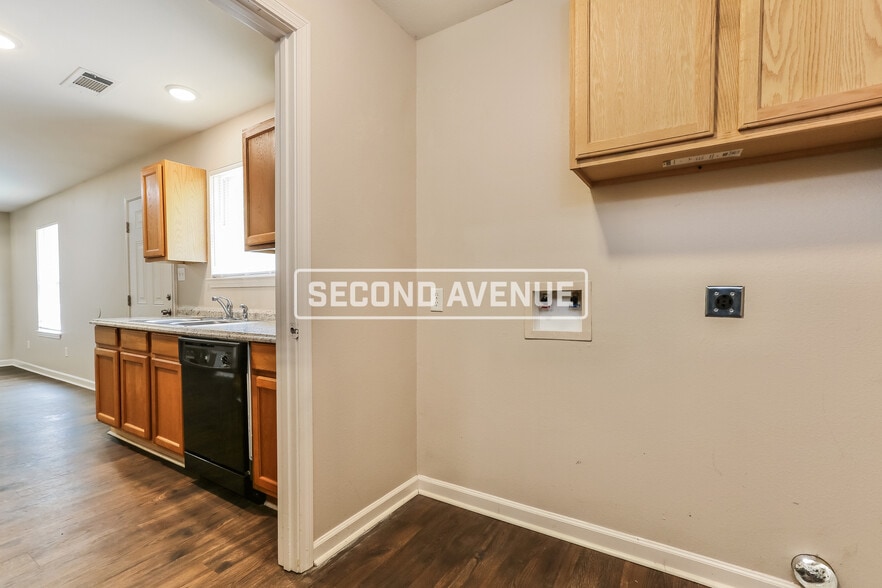 Building Photo - 1451 Pine Haskell Dr