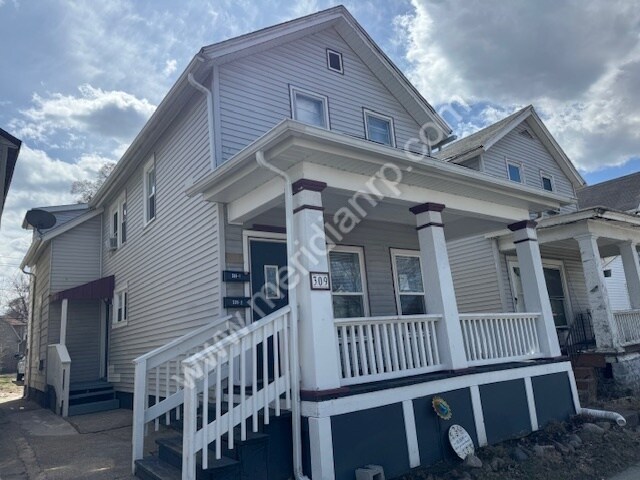 Building Photo - 309 W Williams St