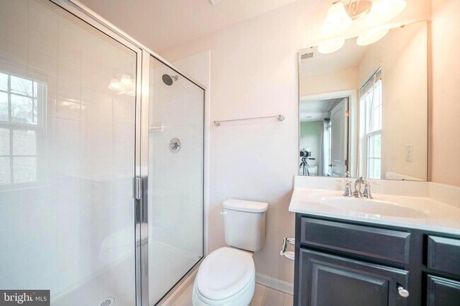 Building Photo - 2111 Elm Tree Knoll