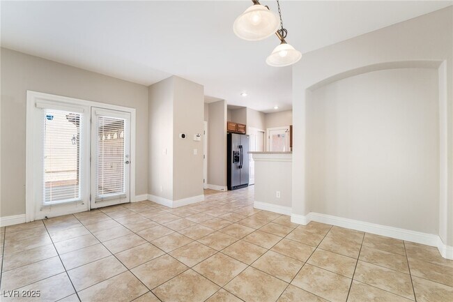 Building Photo - 9372 Glendora Valley St