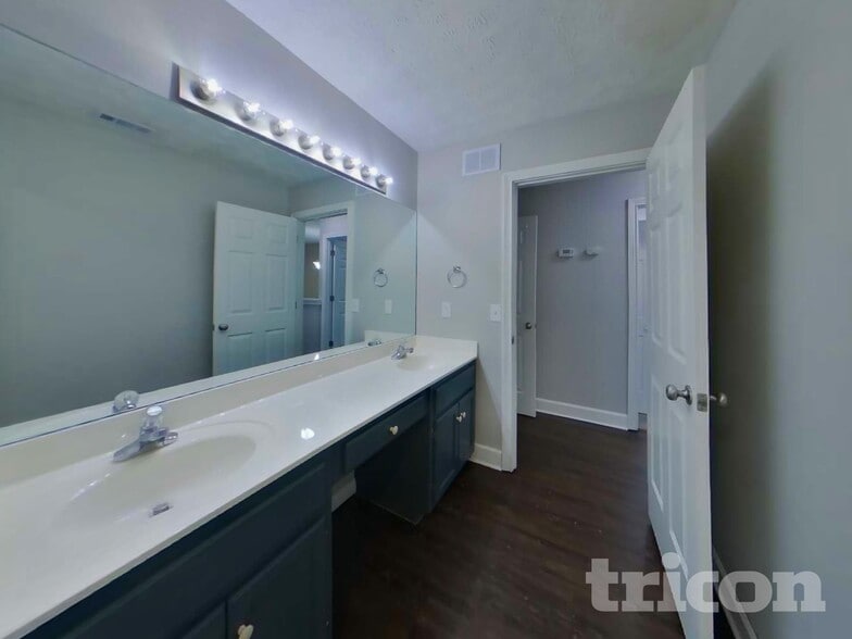 Building Photo - 107 Cross Creek Ln