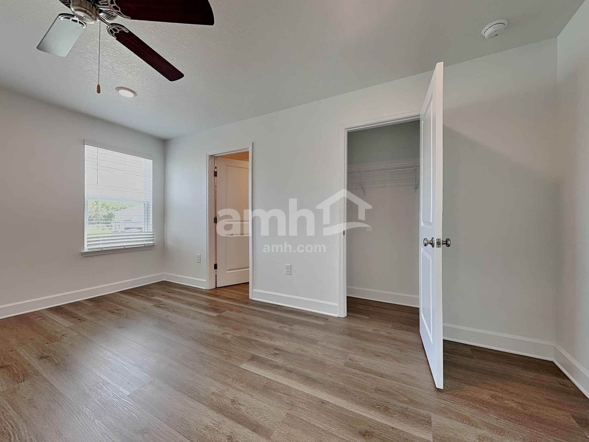 Building Photo - 16467 Cheyanne Ct