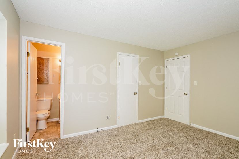 Building Photo - 2804 Grassy Creek Dr