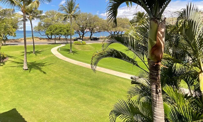 Primary Photo - Great Ocean View from this Convenient Nort...