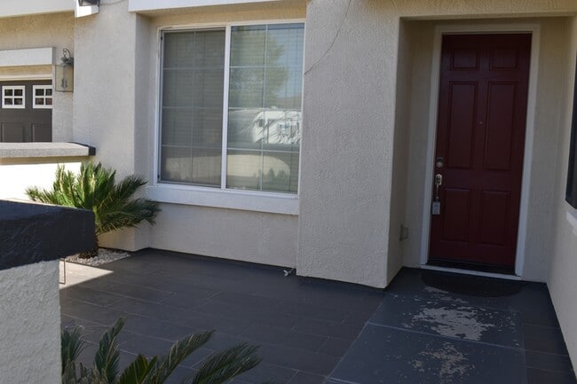 Building Photo - 870 Alabaster Ct