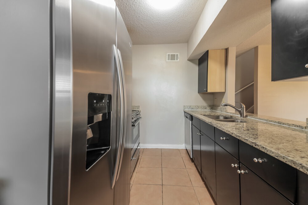 Building Photo - 402 Dawn Dr