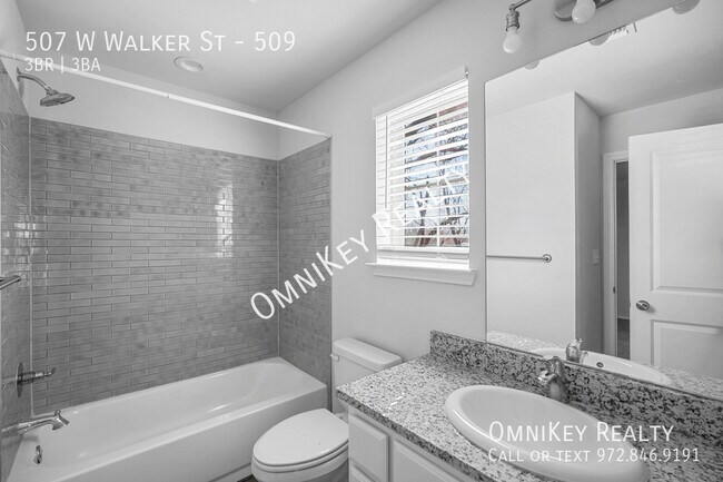 Building Photo - 507 W Walker St