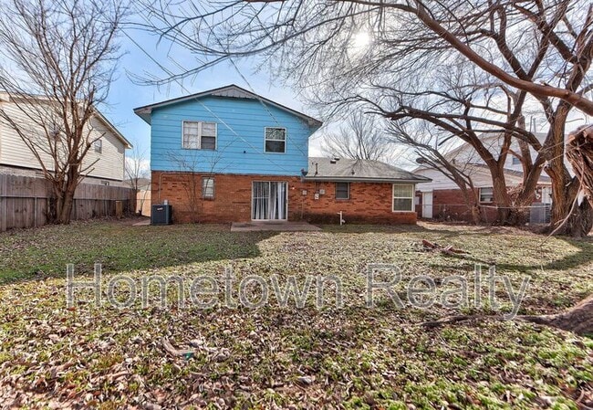 Building Photo - 821 NE 81st St