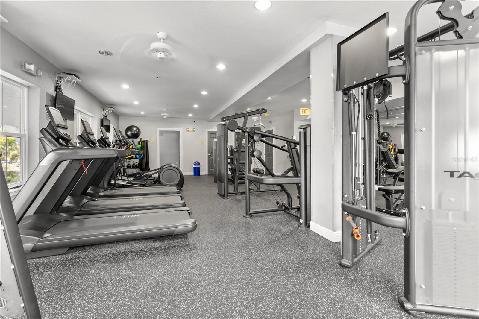 Building Photo - 202 E South St