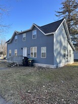 Building Photo - 1402 8th St E