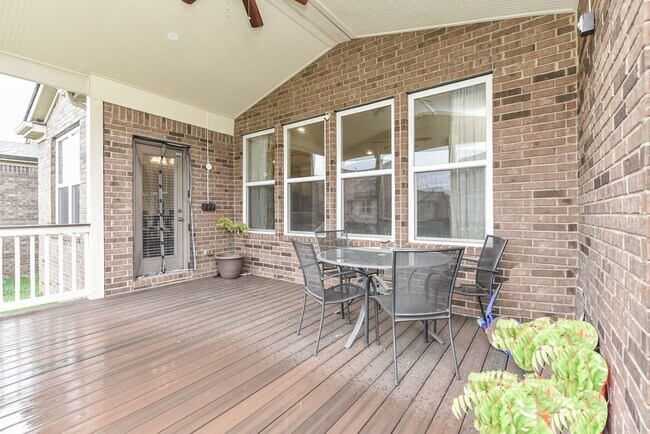 Building Photo - **LIKE NEW EXECUTIVE HOME IN PRESTIGIOUS H...