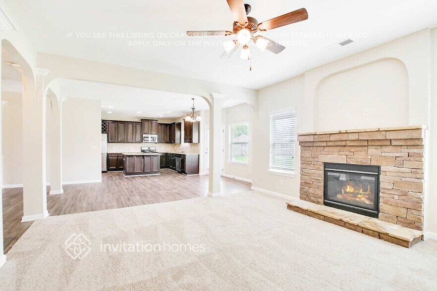 Building Photo - 4058 Dinmont Chase