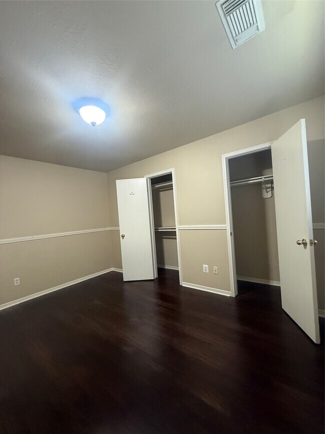 Building Photo - 8210 Paddington Pl Dr