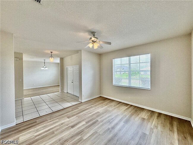 Building Photo - 530 Kilgour Ave S