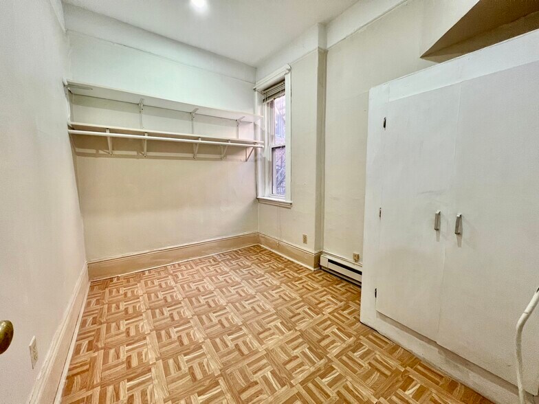 Building Photo - 84 N Margin St