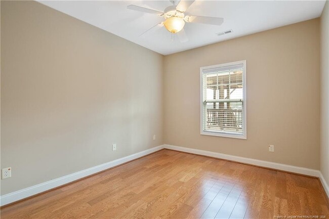 Building Photo - 1611 Bluffside Dr
