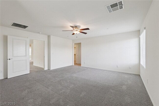 Building Photo - 10971 Meridian Flds Ave