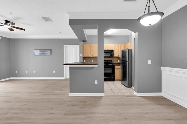Building Photo - 12837 Madison Pointe Cir