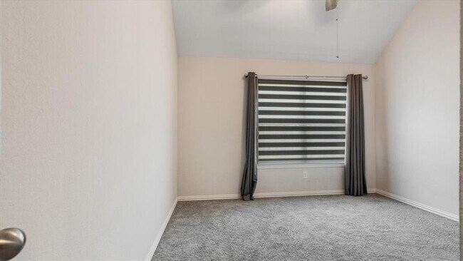Building Photo - 814 Thomas Ridge Ln