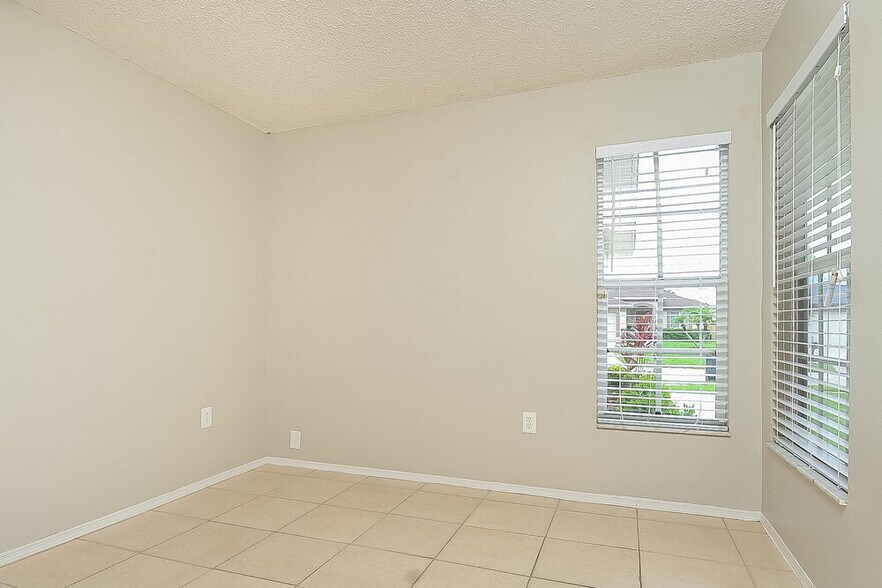 Building Photo - 1444 Birchstone Ave