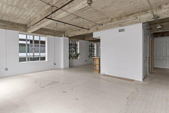 Building Photo - 710 Colorado St